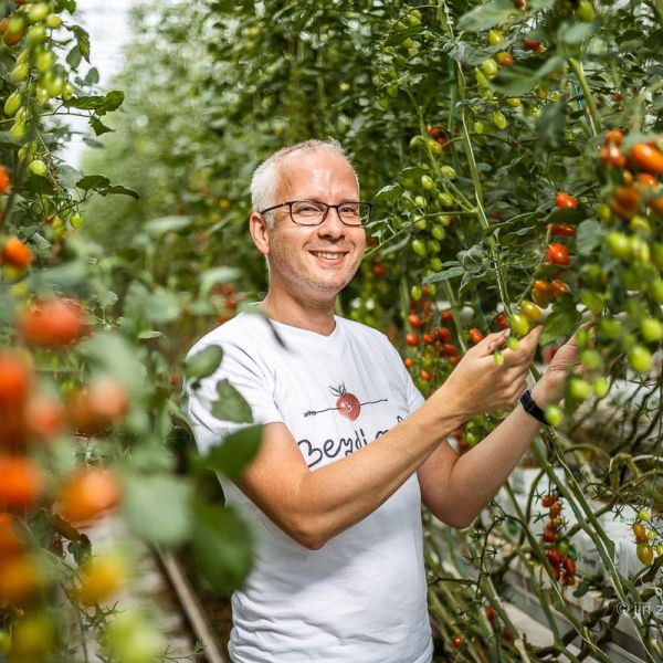 2021, Farma Bezdínek – majitel farmy Bezdínek pan Jiří Stodůlka, Orlová Lutyně, zadavatel: Hospodářské noviny