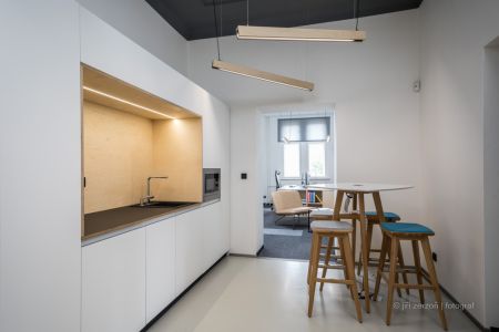 2020, Minimalistic – referenční zakázky společnosti Minimalistic, zabývající se výrobou interiérů, zadavatel: Minimalistic