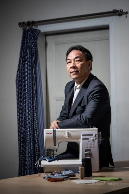 2020, Tan Trinh – předseda Vietnamského spolku Moravskoslezského kraje a Ostravy, Tan Trinh, titulní strana přílohy Hospodářských novin, časopis Víkend, zadavatel: Hospodářské noviny