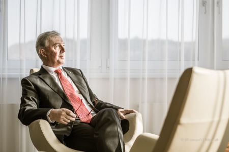 2019, Pavel Mohelník – spolumajitel a jednatel společnosti FERRIT s.r.o., která patří mezi světové lídry ve výrobě systémů závěsné důlní dopravy, závěsných lokomotiv a dalších důlních strojů, zadavatel: Forbes