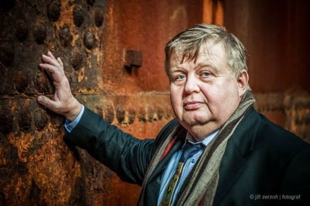 2011, Jan Světlík – portrét generálního ředitele společnosti Vítkovice Machinery Group Jana Světlíka v tehdejším plynojemu, dnešní multifunkční aule Gong, foceno pro VMG