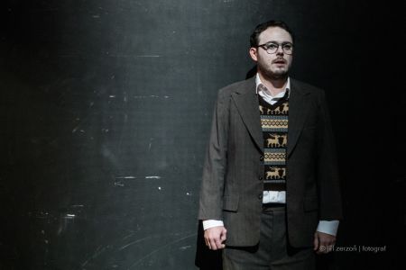 2020, Dvorní šašci – reportáž z generální zkoušky hry Dvorní šašci v Divadle Petra Bezruče, zadavatel: DPB