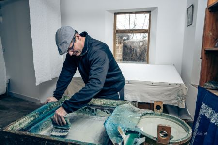 2020, Forbes – reportáž pro Forbes Česko z modrotiskové dílny pana Danzingera z Olešnice, zadavatel: Forbes Česko